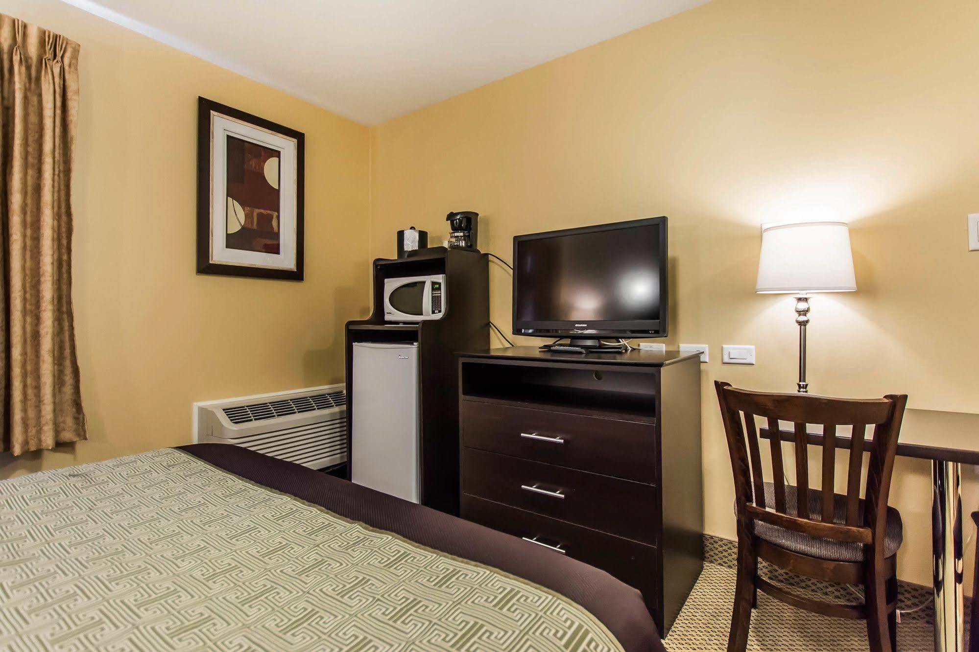 Quality Inn Moncton Exterior foto